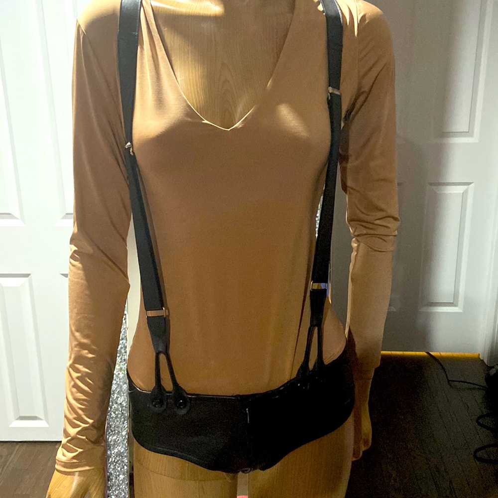 Agent Provocateur Kickers forever (Vintage) leather knickers with suspenders